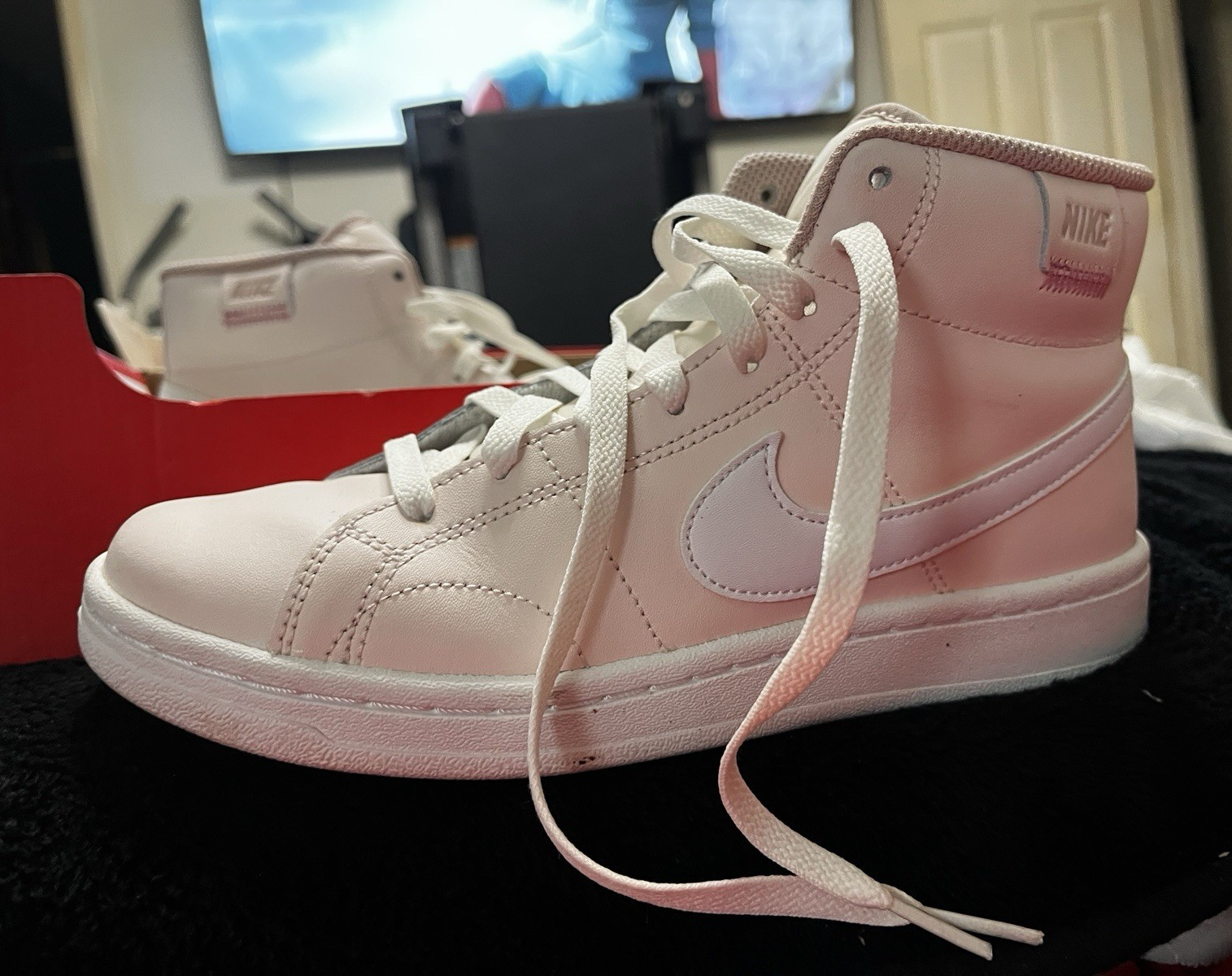 Nike Court Royale 2 Mid Top Women’s Sneakers LTPink/White FD0286-600 WORN ONCE