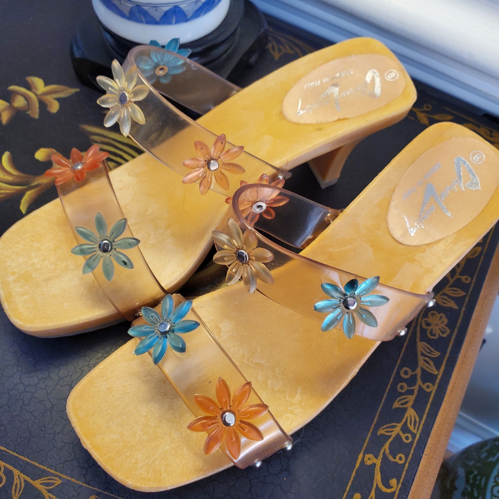 Chinese Laundry Slip-On Heels Clear Straps Jelly Flowers Rubber Platform Italian