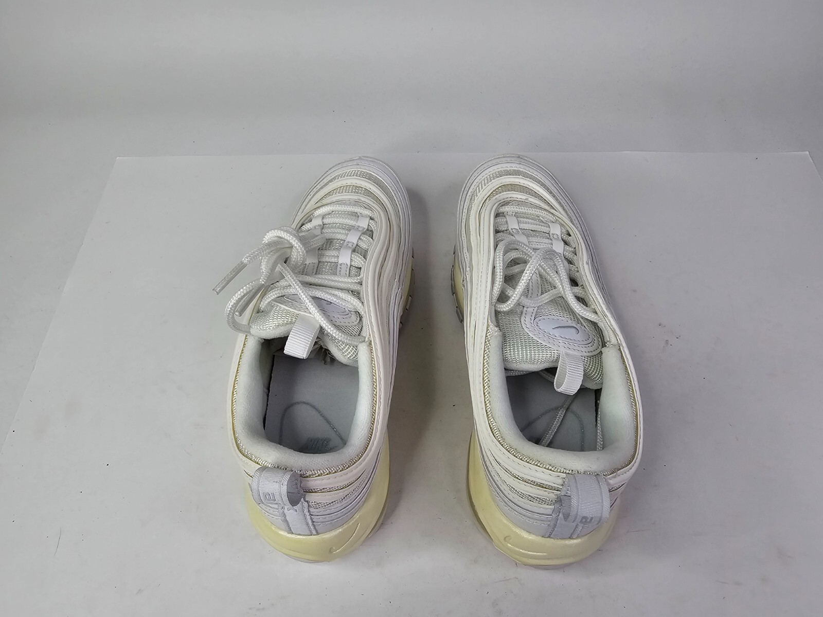 EUC! WMNS NIKE AIR MAX 97 WHITE-WHITE-PURE PLATINUM SZ 6.5 [921733-100]