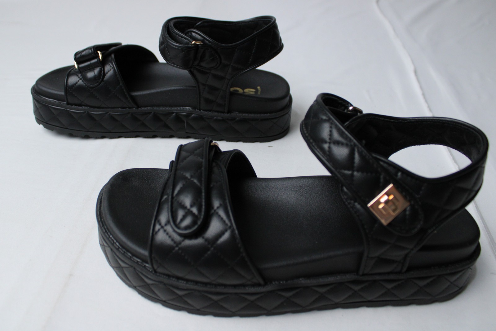 SO Goods For Life Women’s Loreen Buckle Footbed Sandals CD4 Black Size US:10