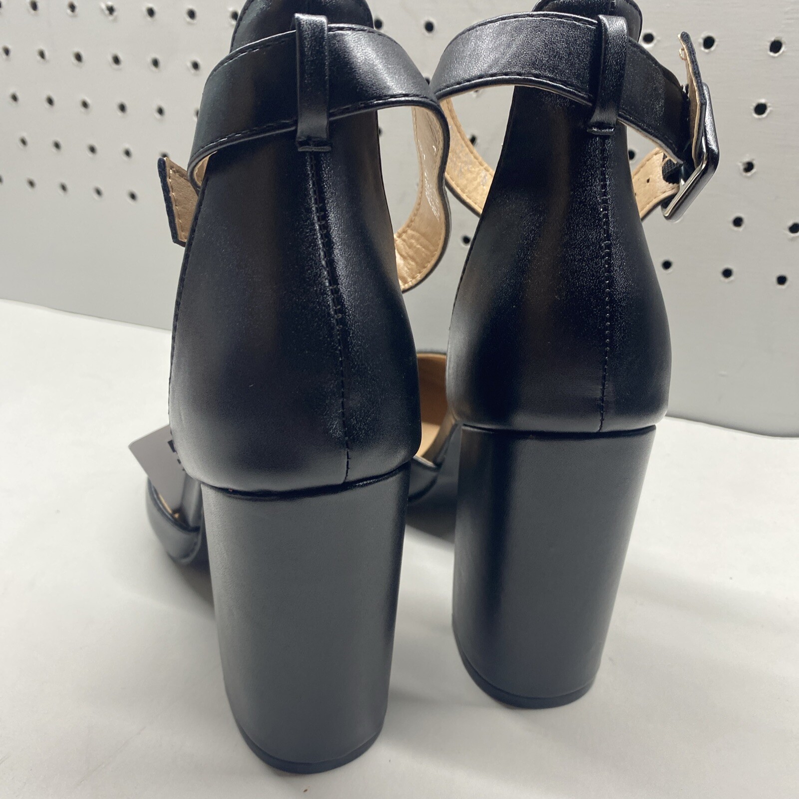 Daily Shoes Size 9 Leather