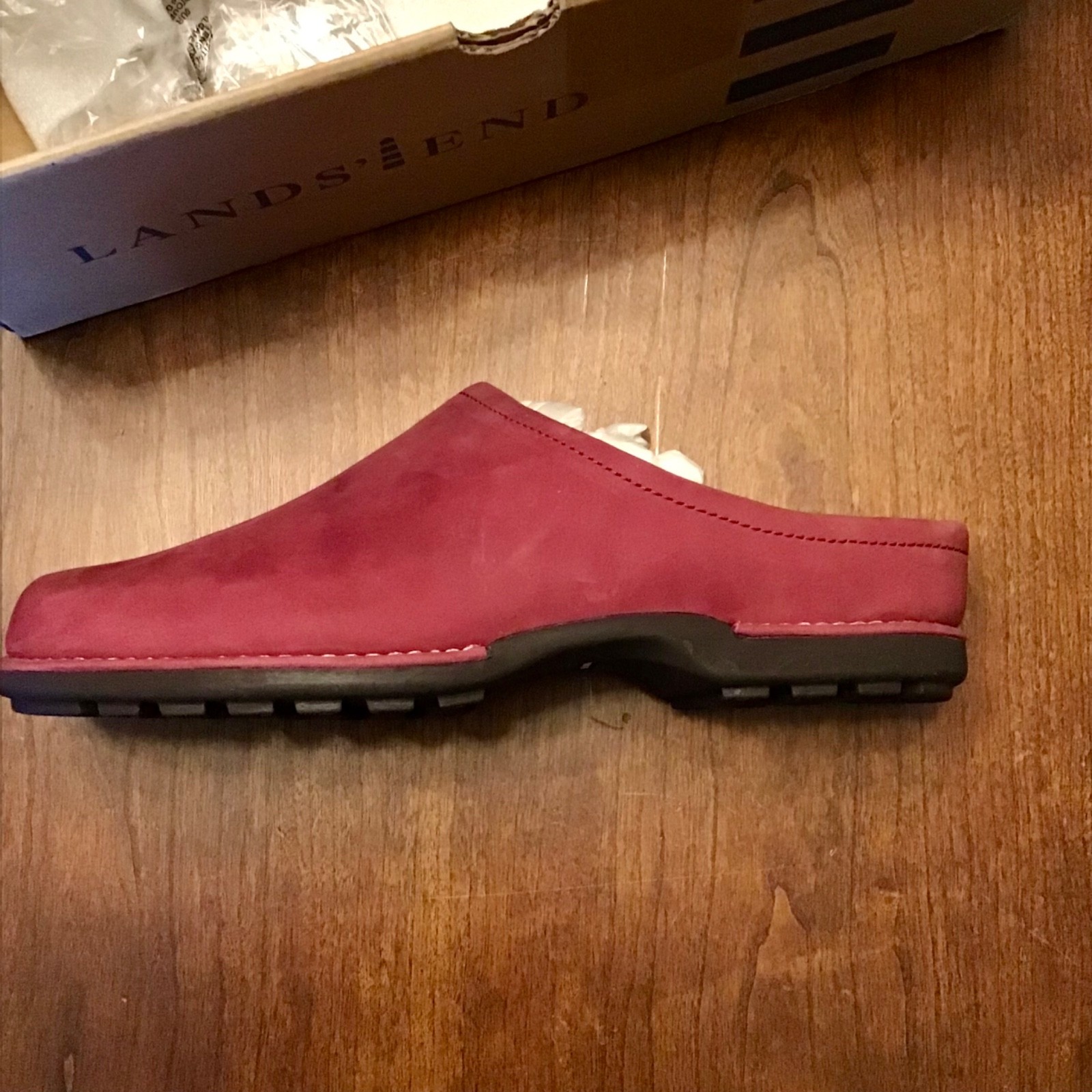 New Womens Lands End Deep Berry Red Suede Clogs Mules 8B #1938564 Style 32464