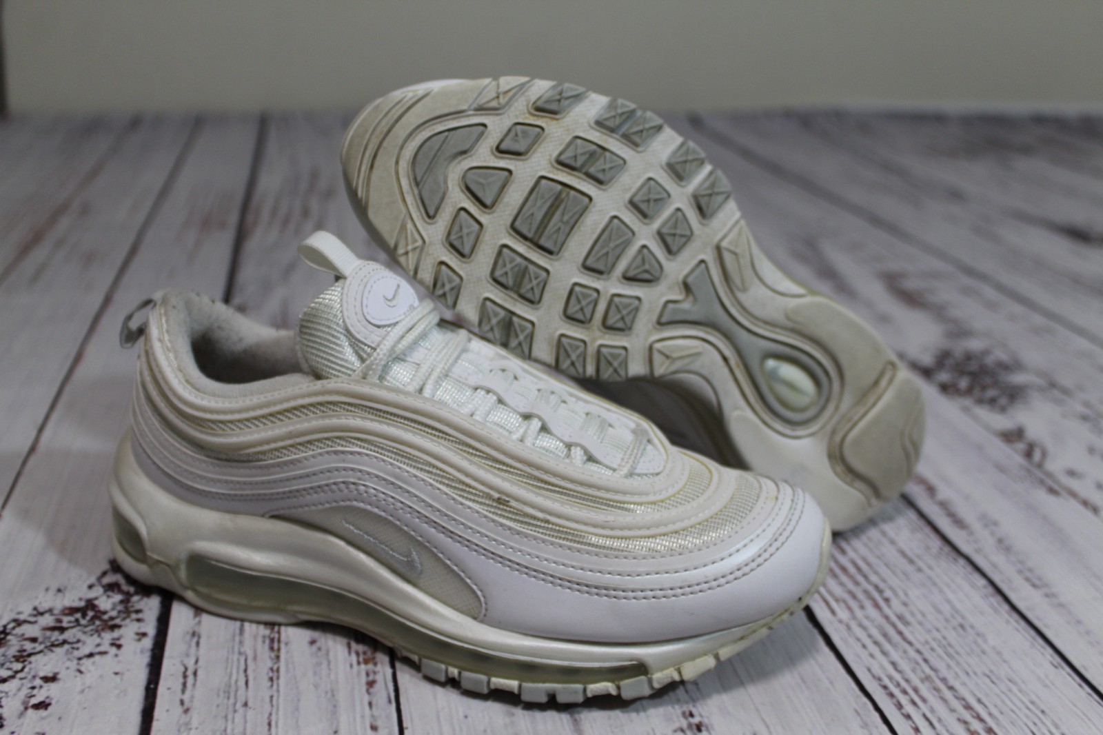 Niike Air Max 97 Pure Platinum White 921733-100 Sneakers Women’s size 6.5