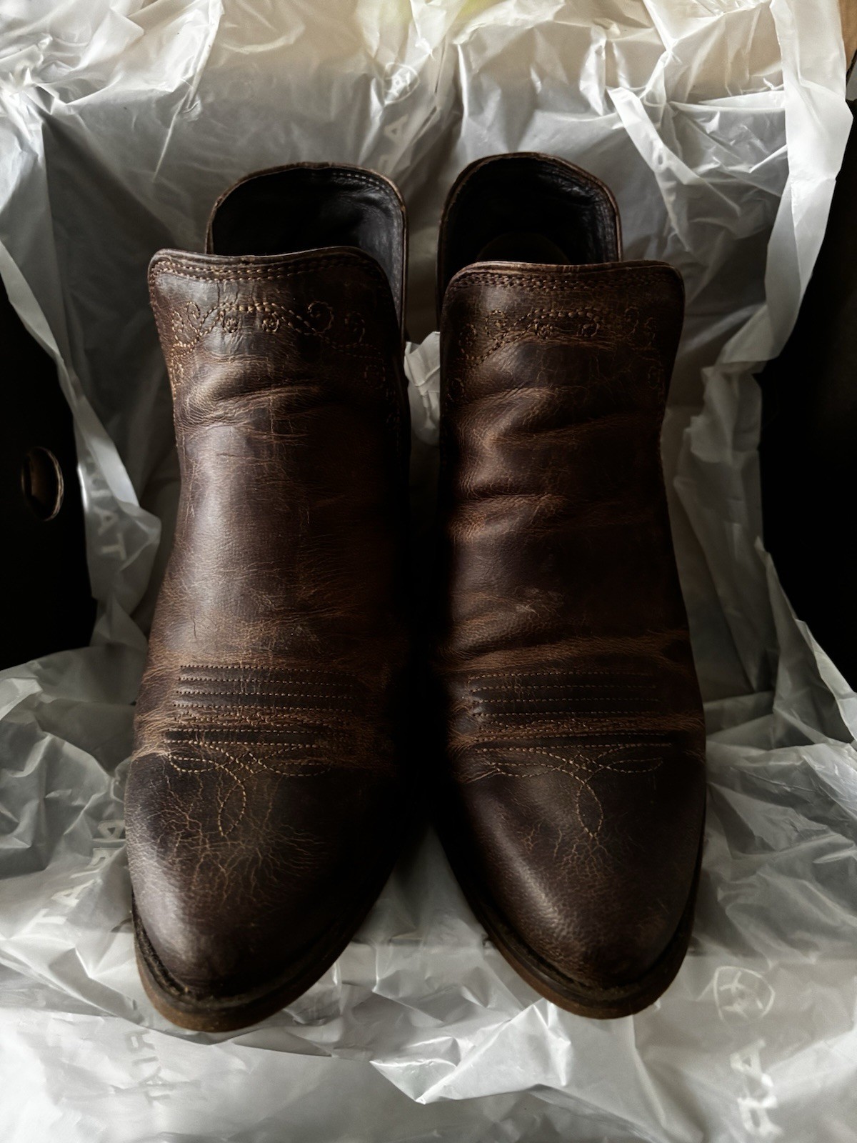 Ariat