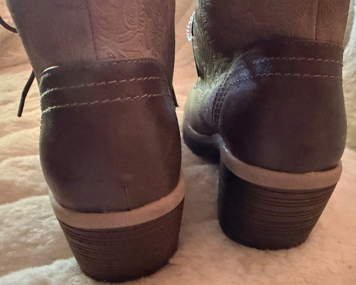 EURO SOFFT by SOFFT SIZE 9.5 Taupe Faux Leather Suede Lace Up Embossed Bootie