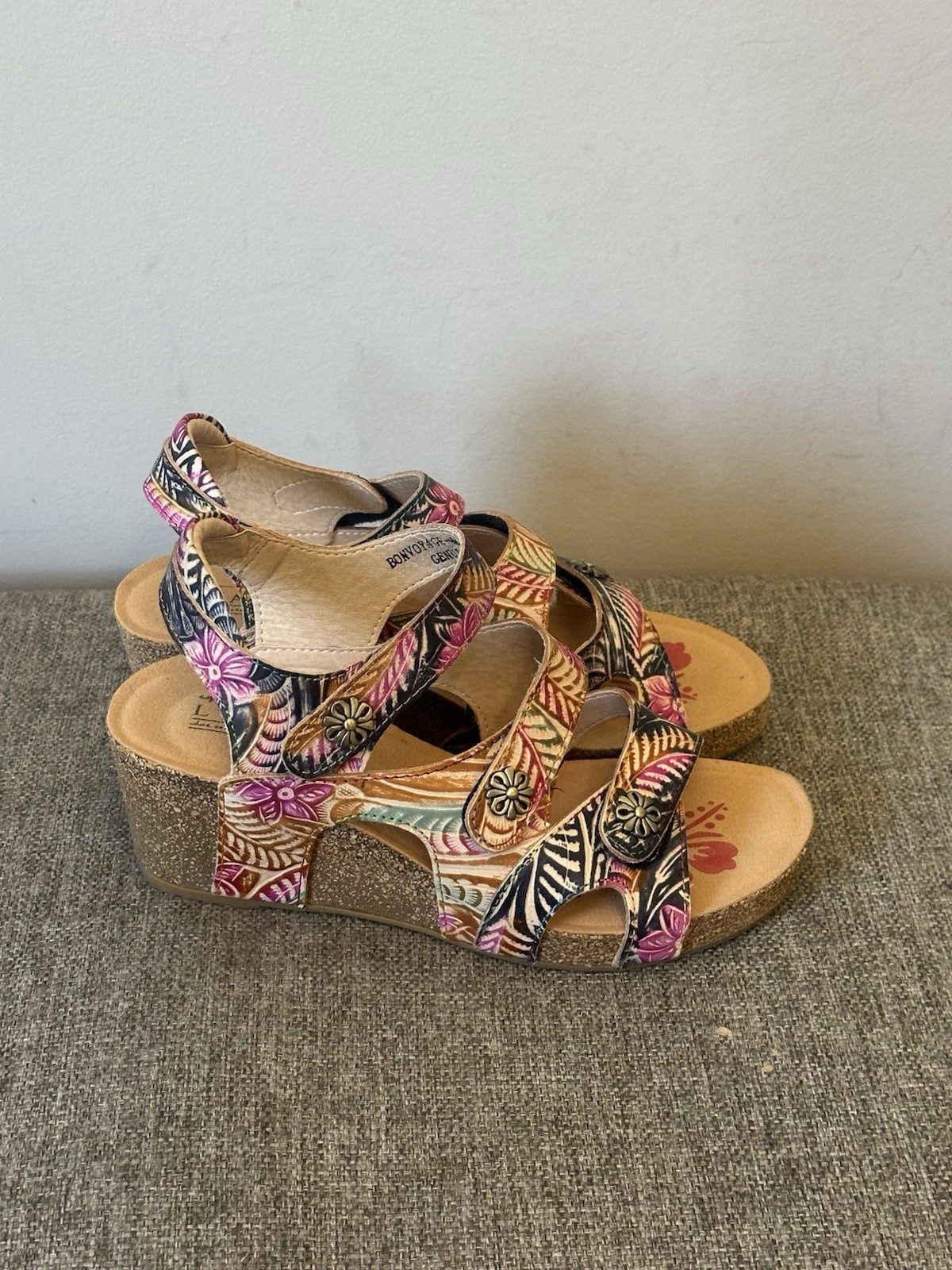 L’Artiste by Spring Step Boyace Women’s Floral Leather Sandals Size 37=6.5 Wedge