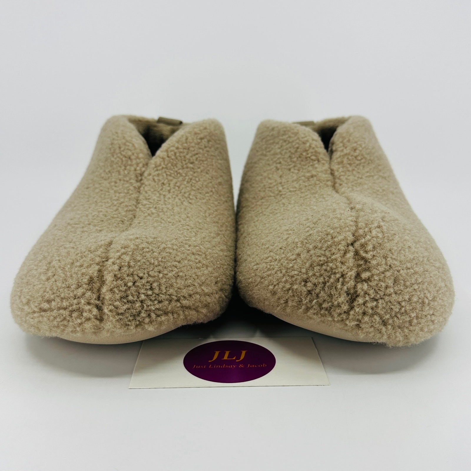 Bombas Women’s Cabin Bootie Fawn Taupe Sherpa House Shoes Slippers Size 8
