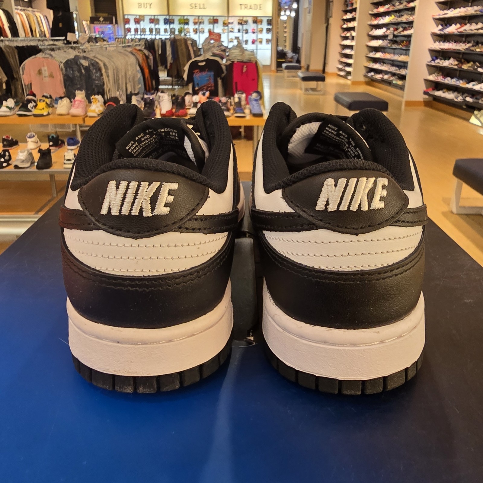 Nike Dunk Low Black White Women’s SZ 8/6.5M