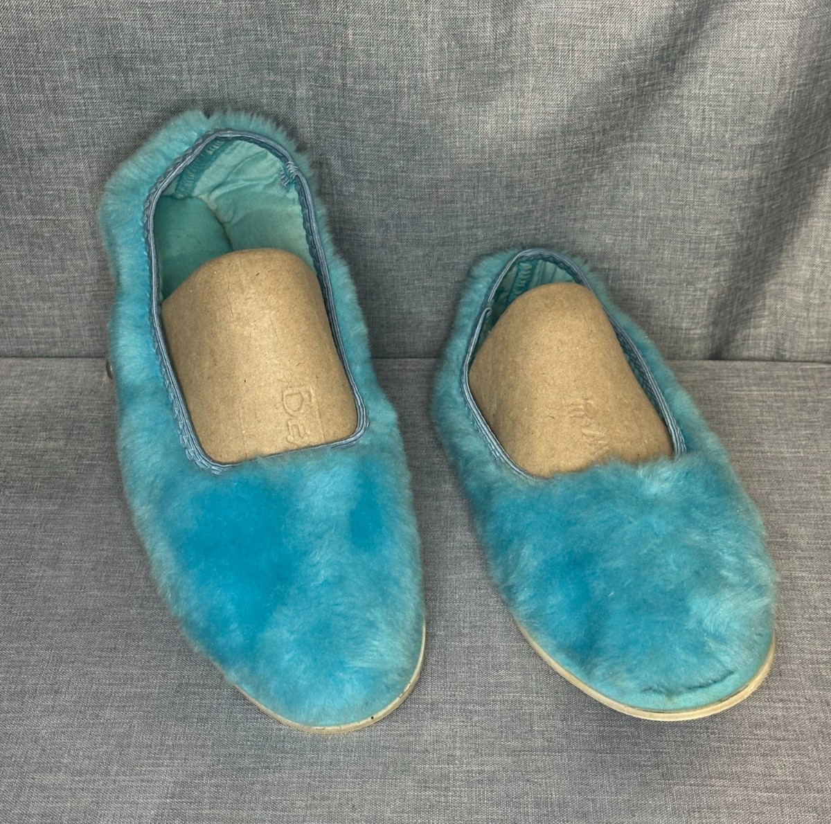 Vtg Fluff Scuff Fuzzy Faux Fur aqua blue Slippers Rubber Sole Medium 6.5-7.5