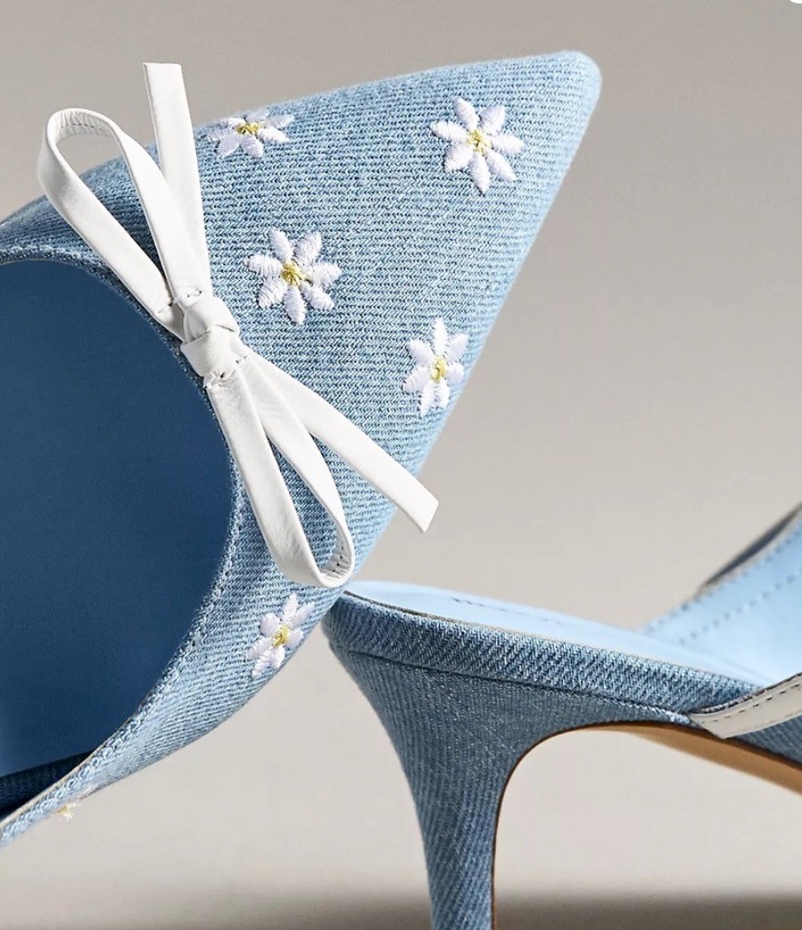 Anthropologie Maeve Bow Kitten Heel Mules Demin White Daisy Embroidery 10 NEW