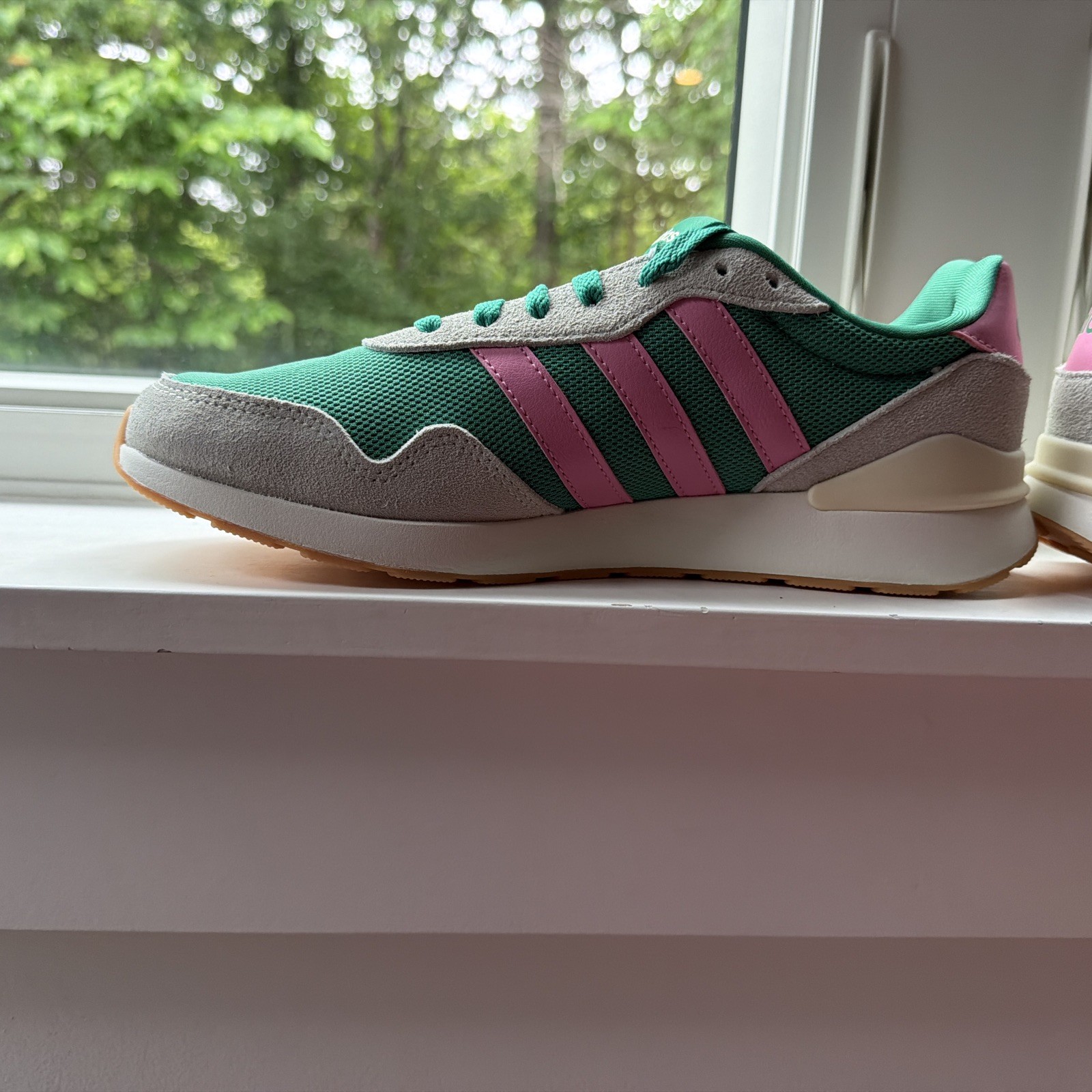 Adidas Run 60s 4.0 Women 9.5 Green Pink Vanilla Retro Running Shoes New JR6631