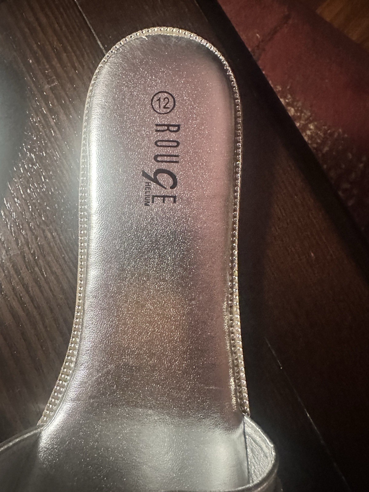 Rouge Helium Glitter Silver Slip-On Flat Sandals Women’s Size 12M