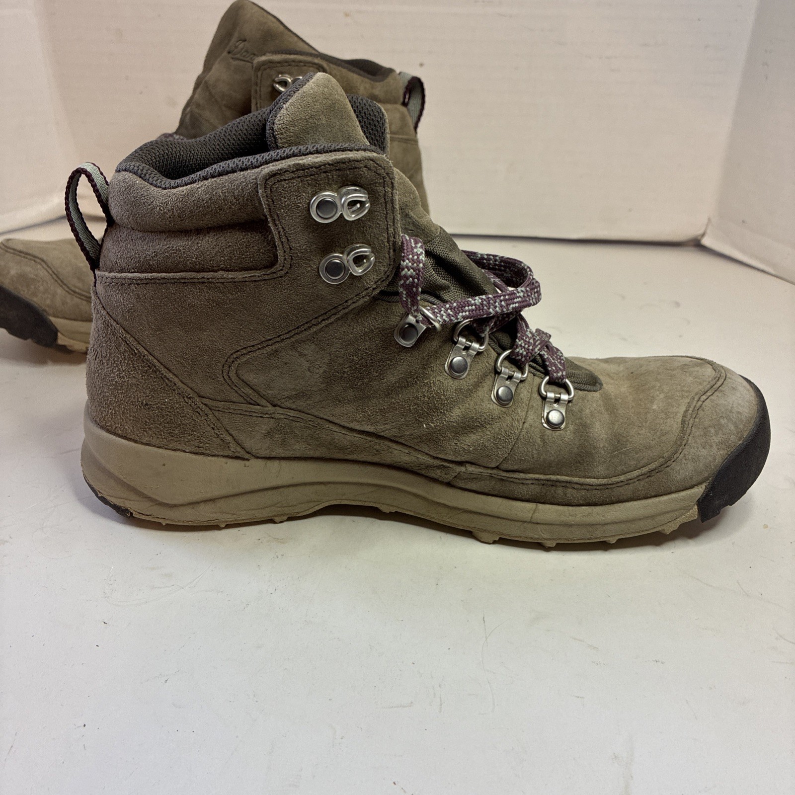 Danner Adrika Ash Suede Waterproof Hiking Boots Women size 9