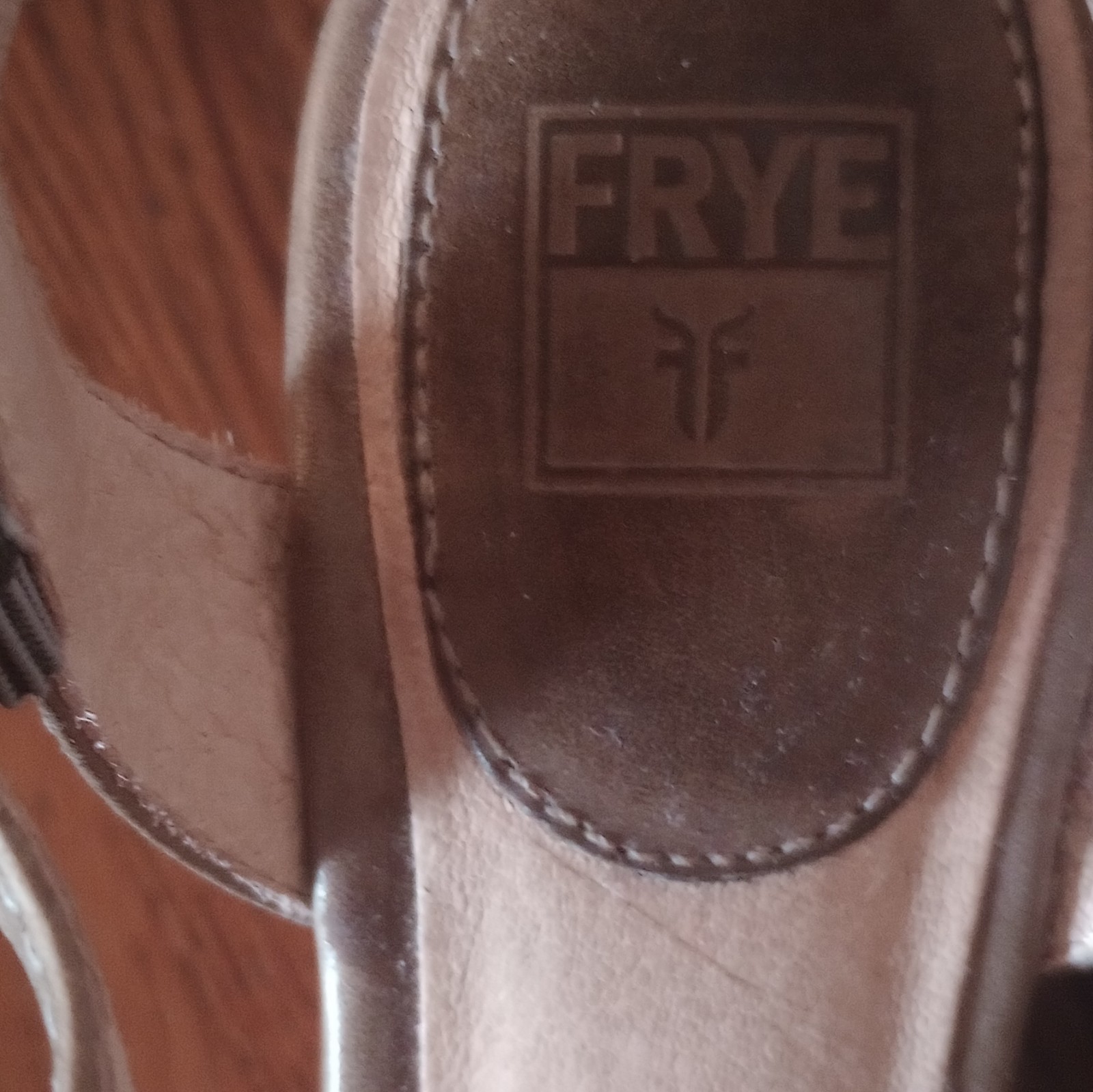 Frye Women’s Gray Leather Strappy Ankle Strap Buckle Sandals Size 9