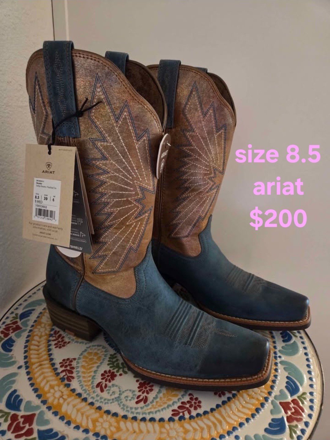 Ariat Womens 8.5 Blue Tan Boots Cowboy