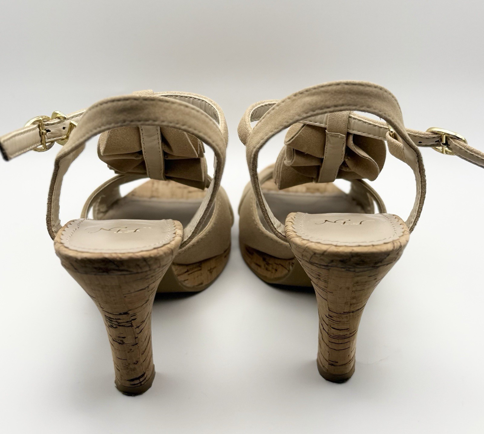 Suede Ruffled Cork Platform Sandals Heels Beige Sz 6M FIN Japan 09-7359 Feminine