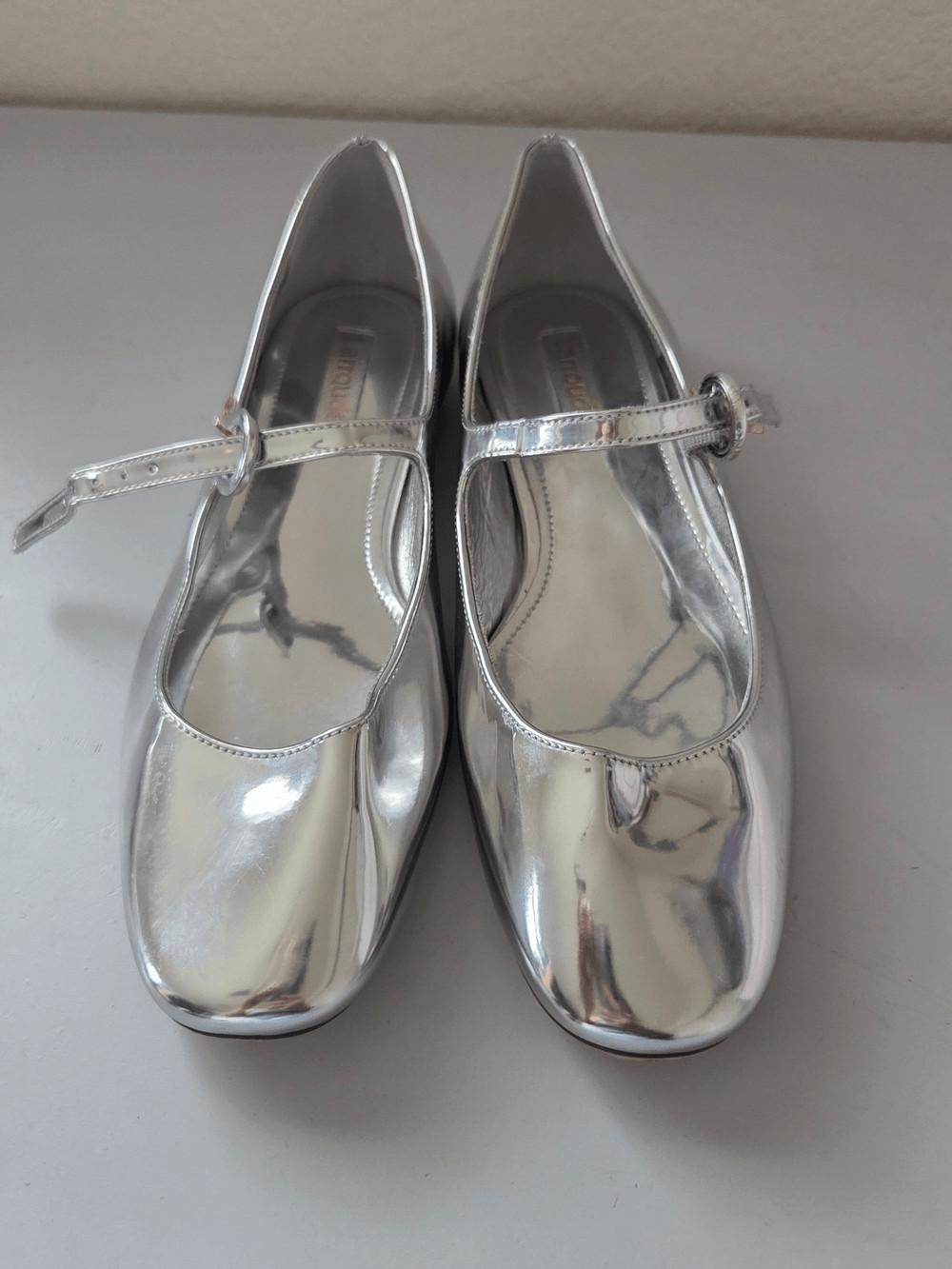 Larroude Blair Ballet Flats in the vibrant Silver Specchio Women’s 7.5 $325