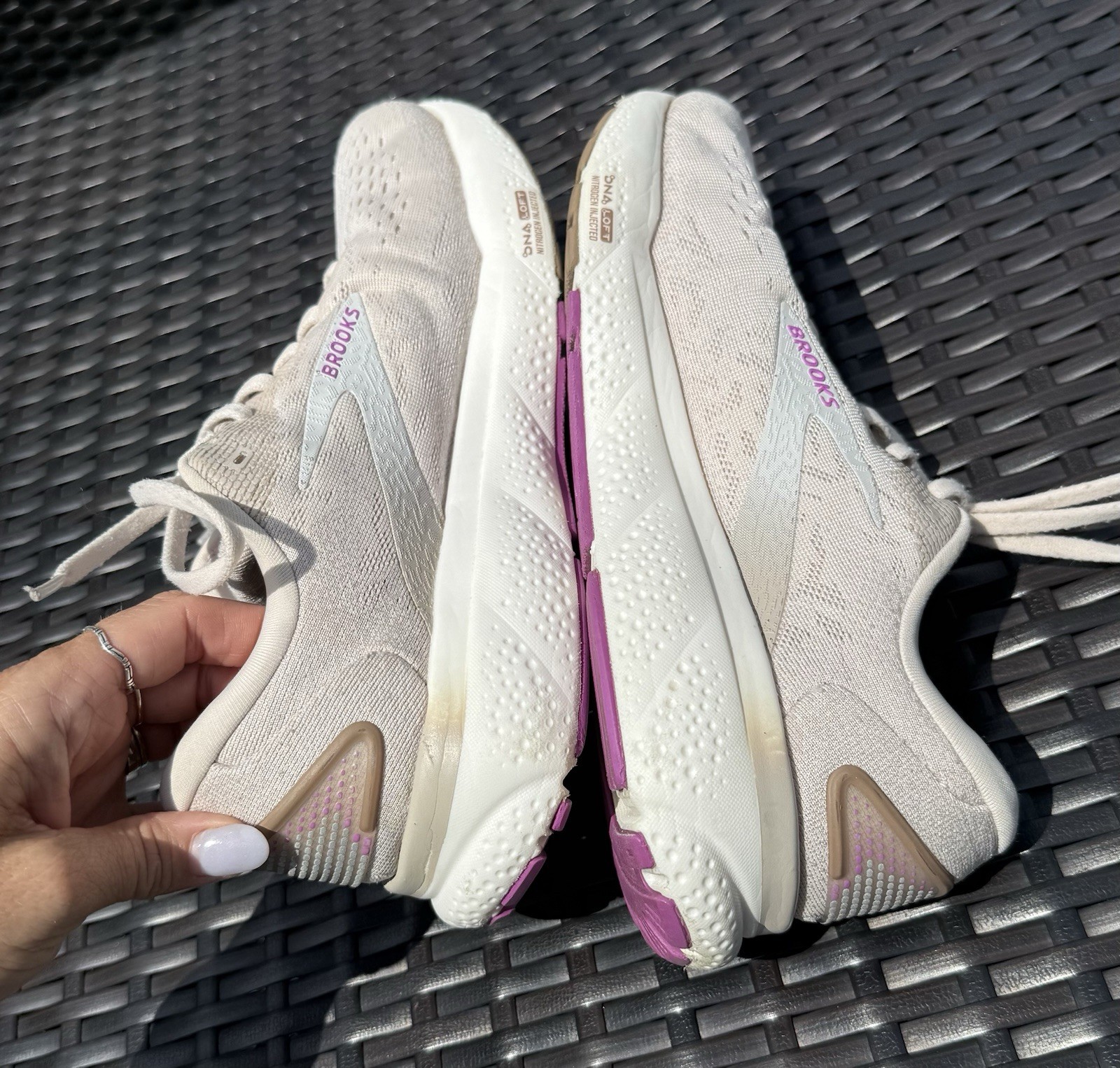 Brooks Ghost 16 Women’s Running Shoes Beige White Purple Low Top Lace Up