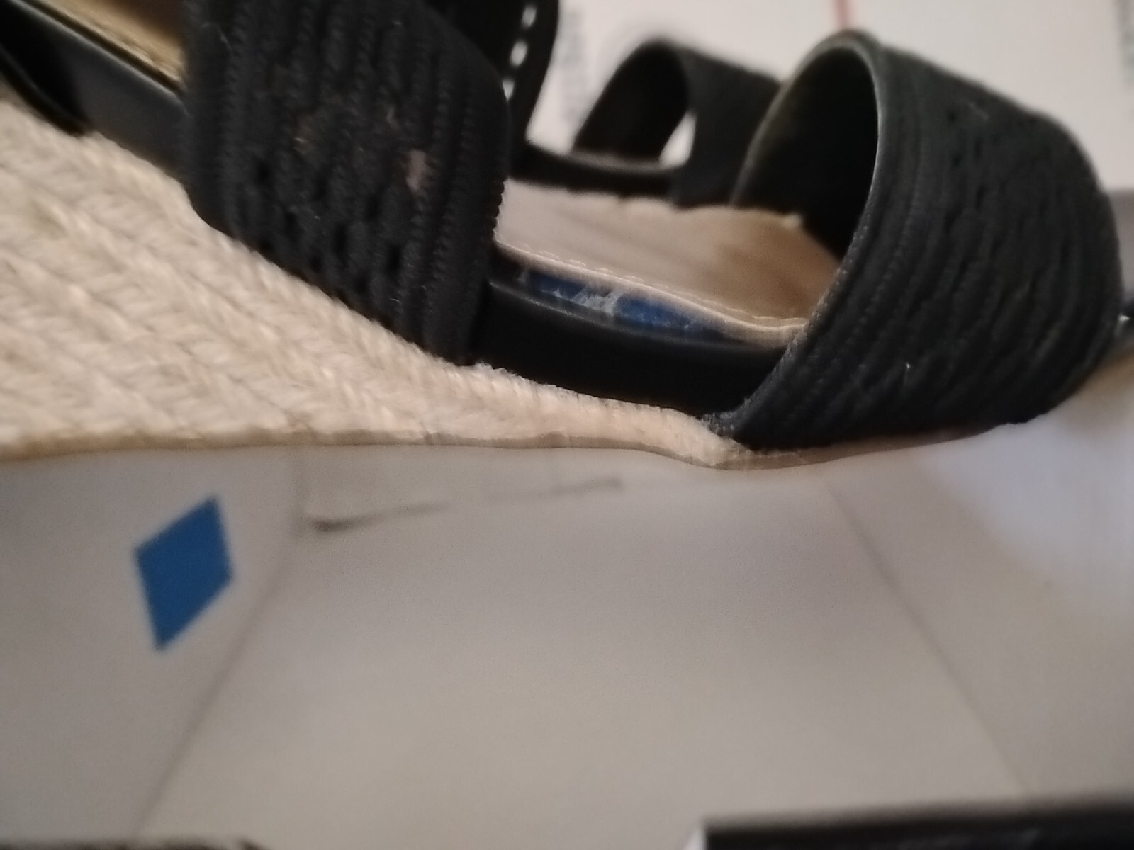 “London Fog” size 10 M , Woven Textile Sandals Pickwick BLACK Wedge Heel #00t