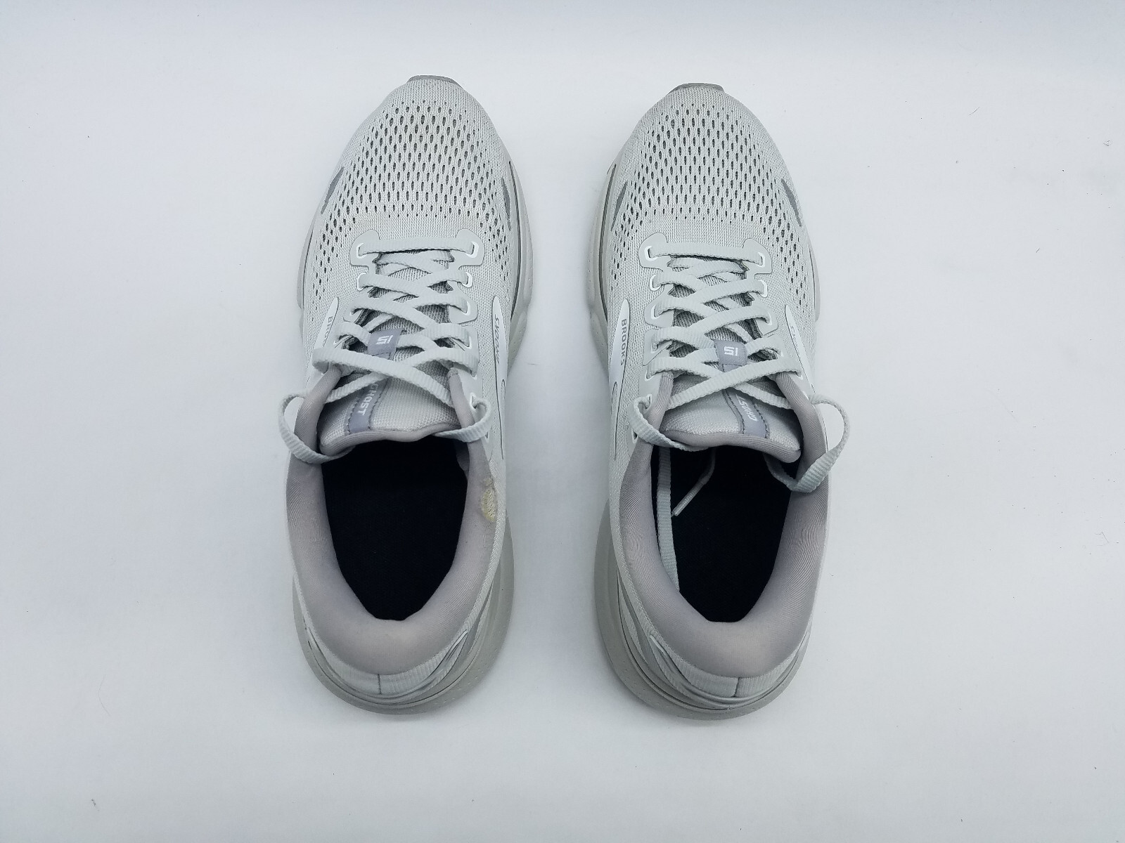 Brooks Ghost 15 Women’s Size 9 B (Medium) Running Shoes Gray *See description