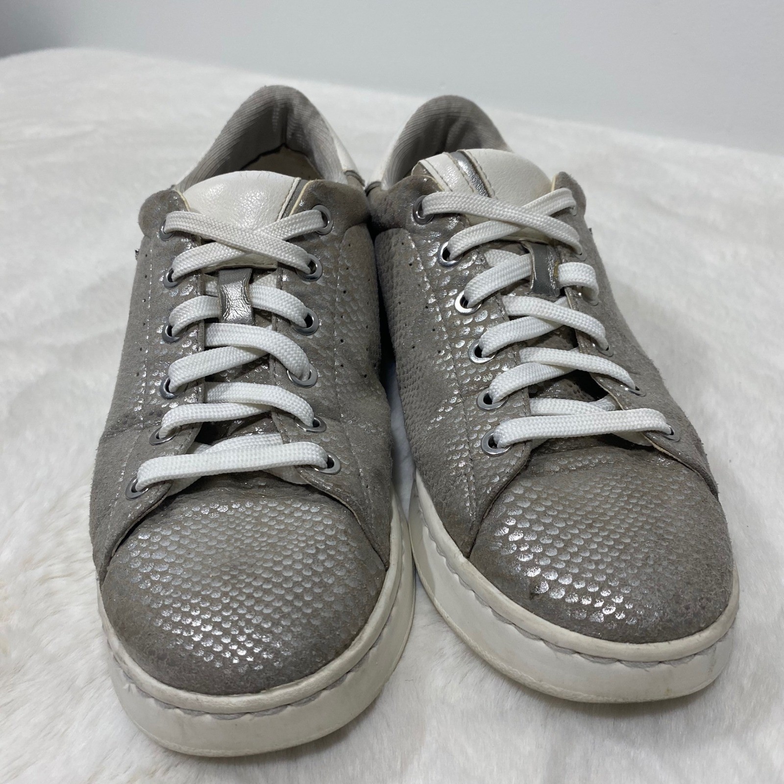 Geox Silver Snake Embossed Leather Fashion Sneakers Casual Shoes Women’s 9