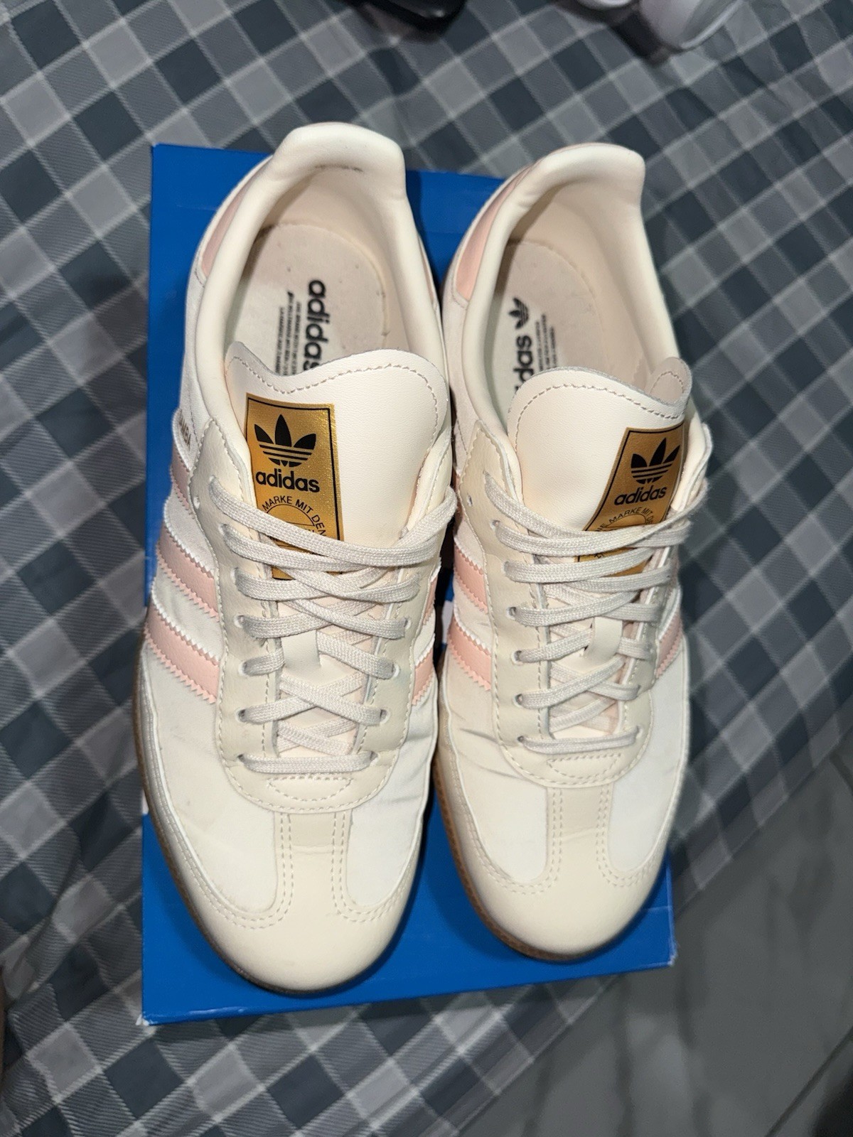 adidas Samba OG J Women’s Beige /Pink Low Top Lace-Up Sneakers JH7598