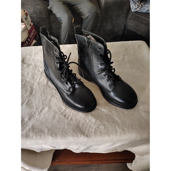 Time and Tru Womens Black Combat Boots Side Zip Lace Up Lug Sole Size 9