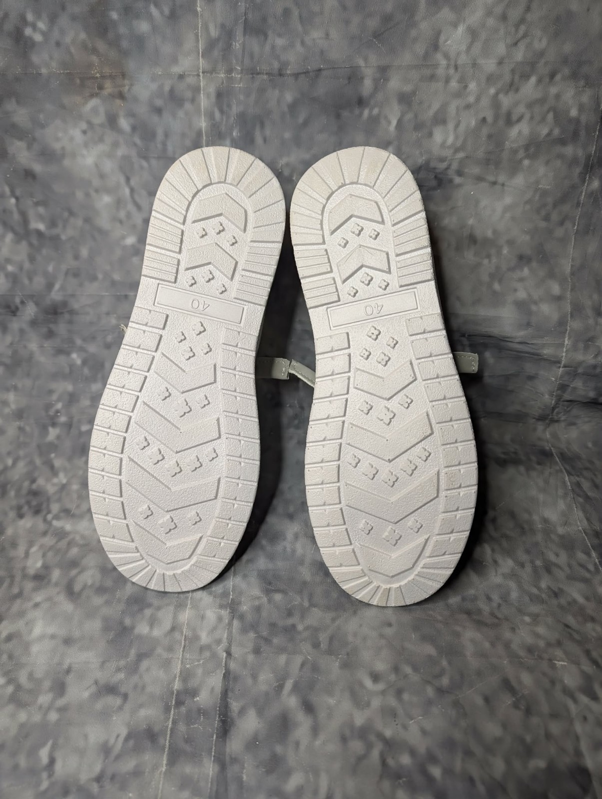 NEW! Grey Women’s Size 9.5 Slip-On Casual Comfort Shoes Travel Vacation