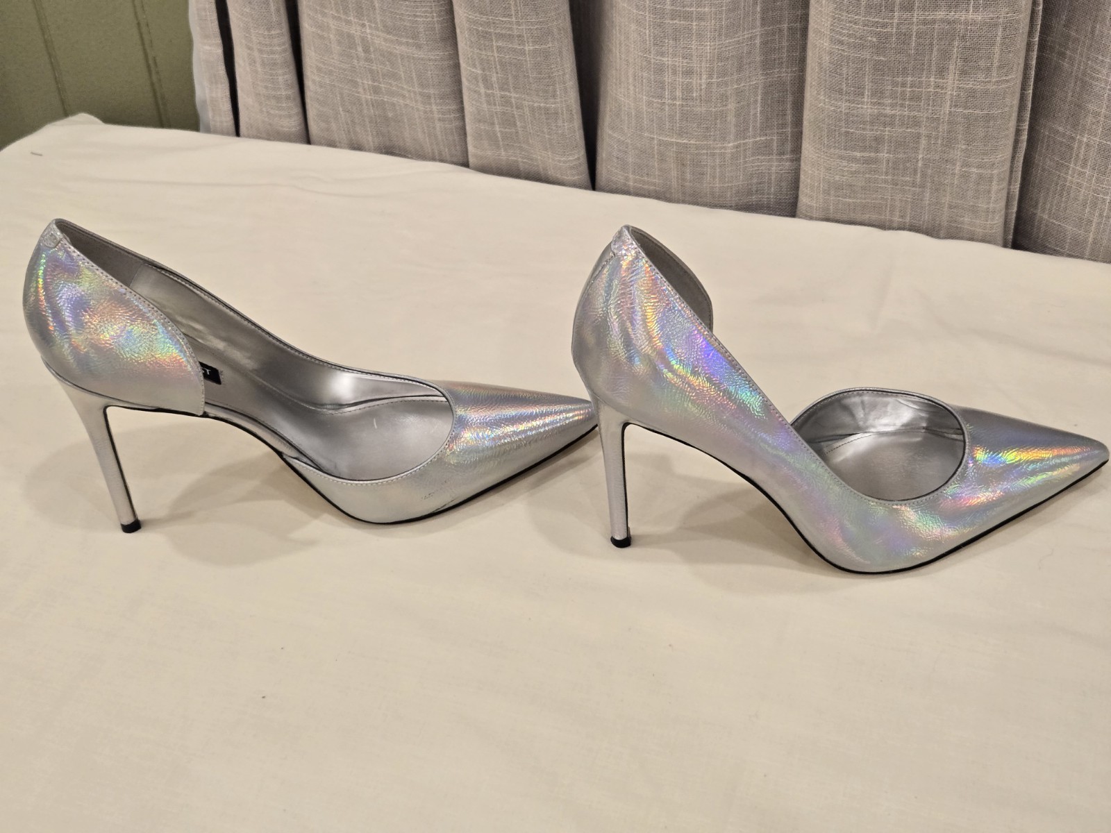 Sz 10M NINE WEST D’Orsay Pointed Women’s Pumps Stiletto Iridescent Heels Silver