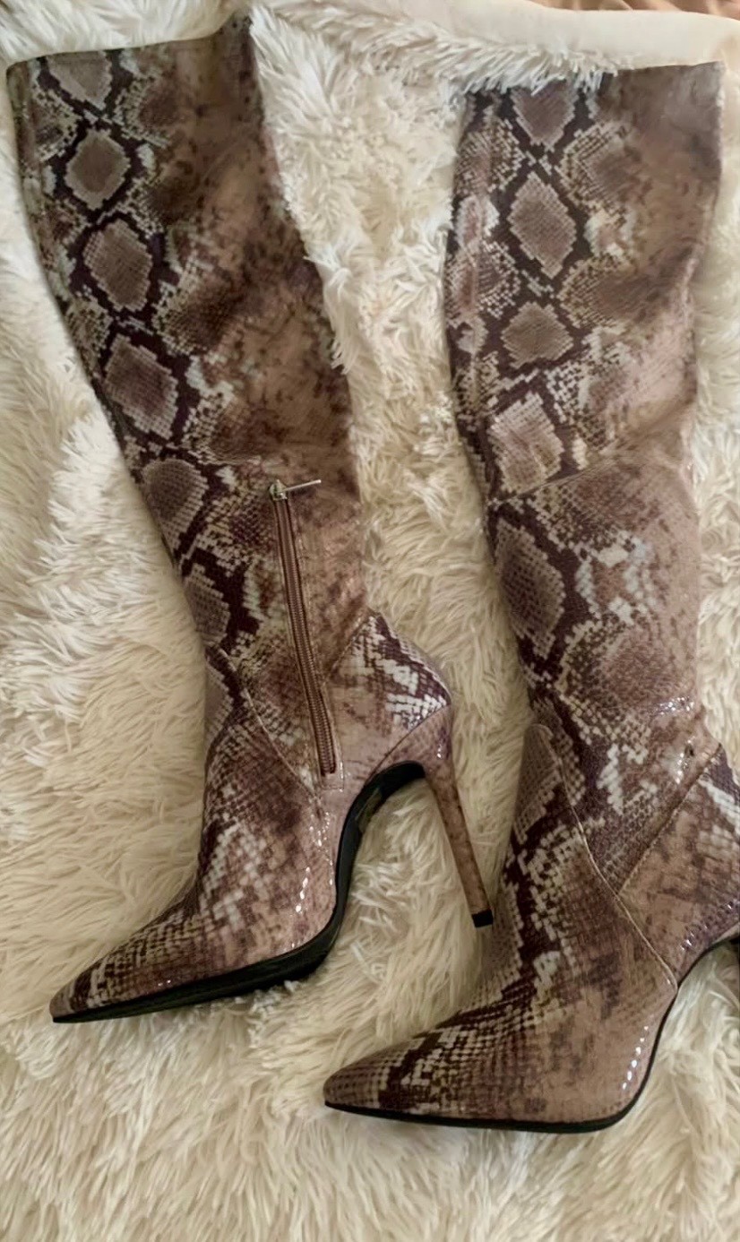 New Jessica Simpson Boots size 7