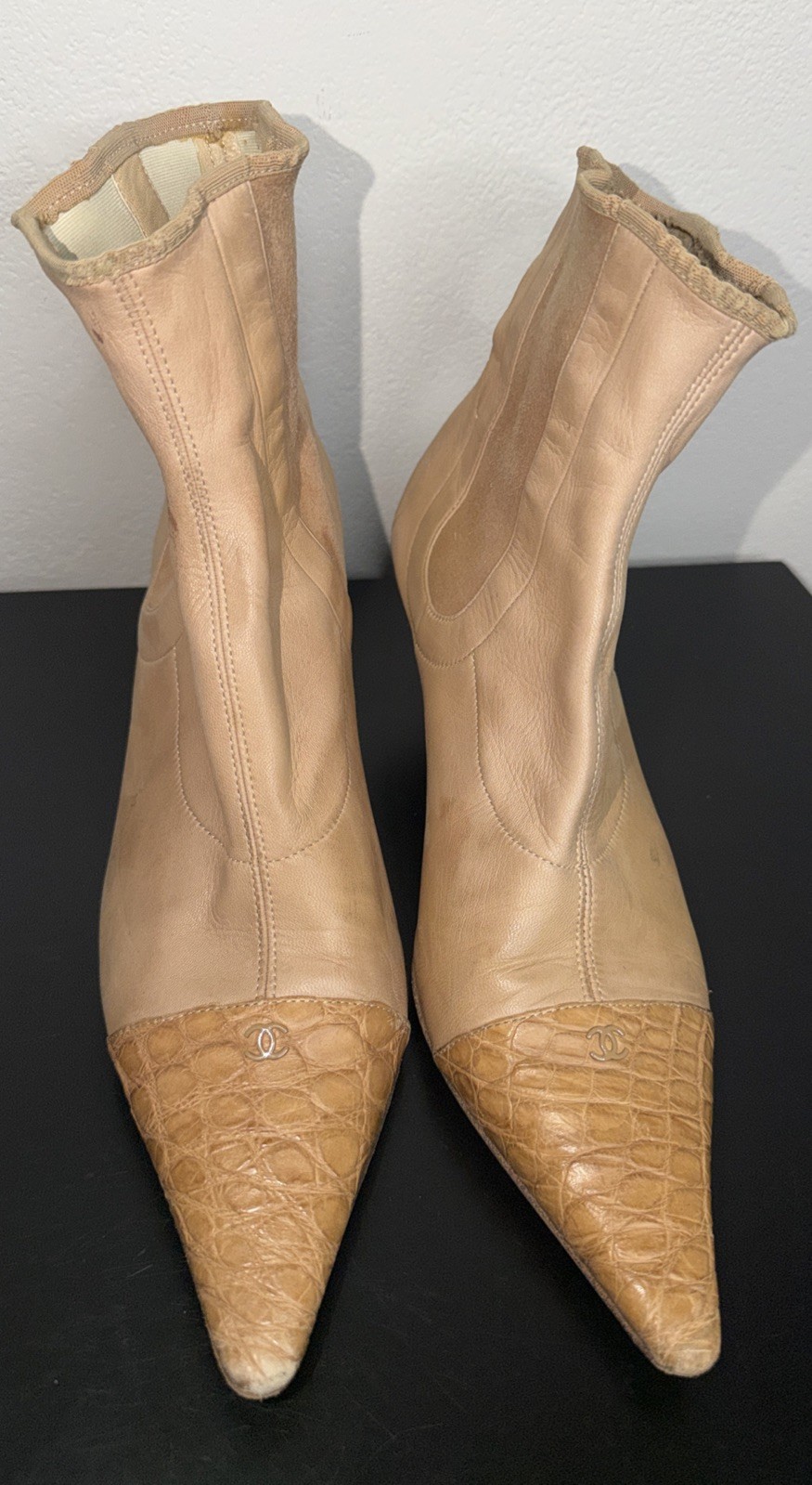 Chanel Brown Leather Pull On Booties Crocodile Print Pointy Toe Sz 38 1/2 US 8.5