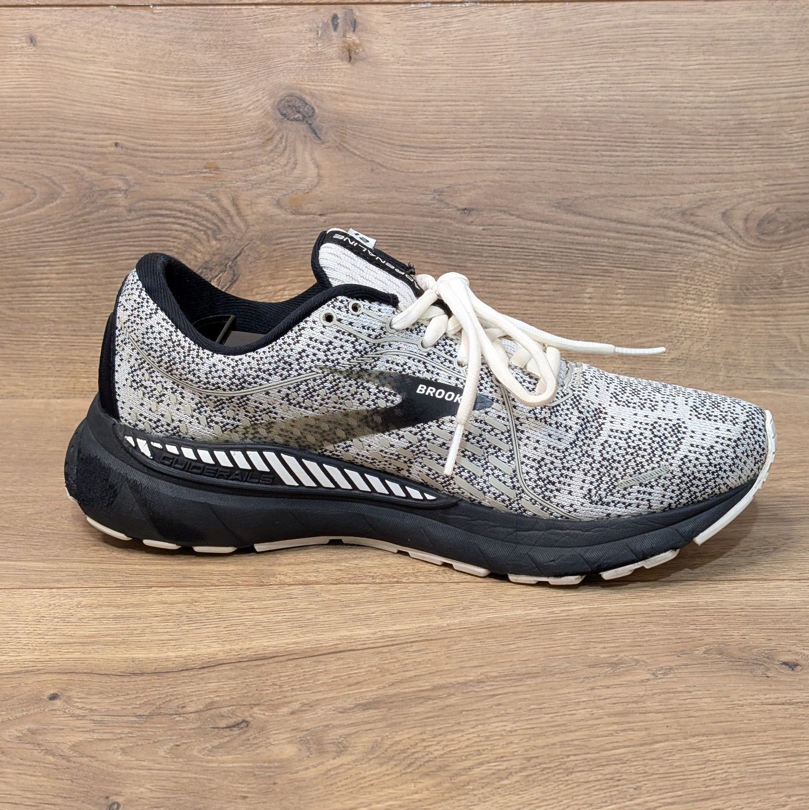 Brooks Adrenaline 21 Black Gray Running Shoes 1203291B135 Womens Size 9.5 B
