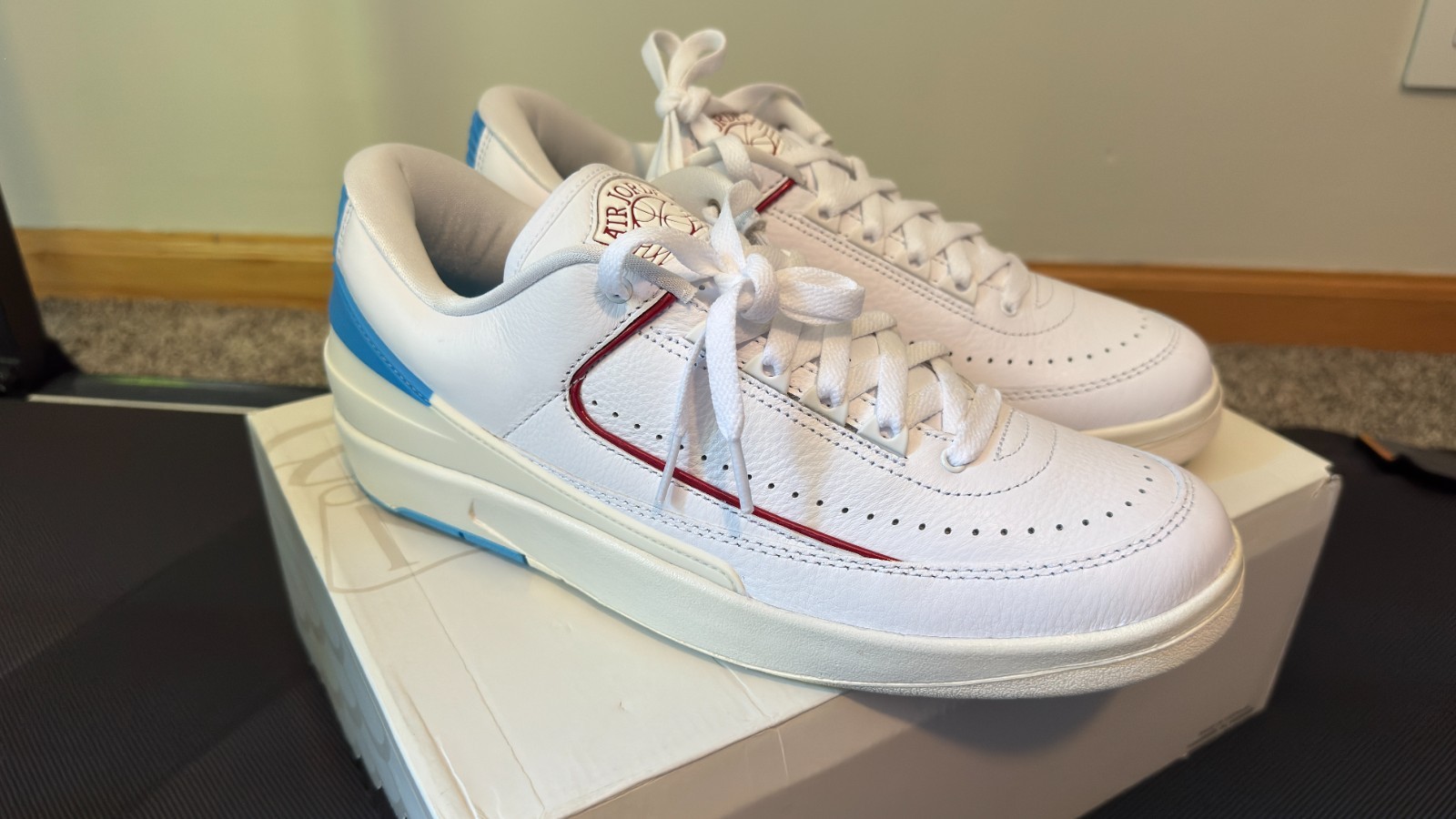Size 11.5w / 10m – Air Jordan 2 Retro Low NC to Chi DX4401-164