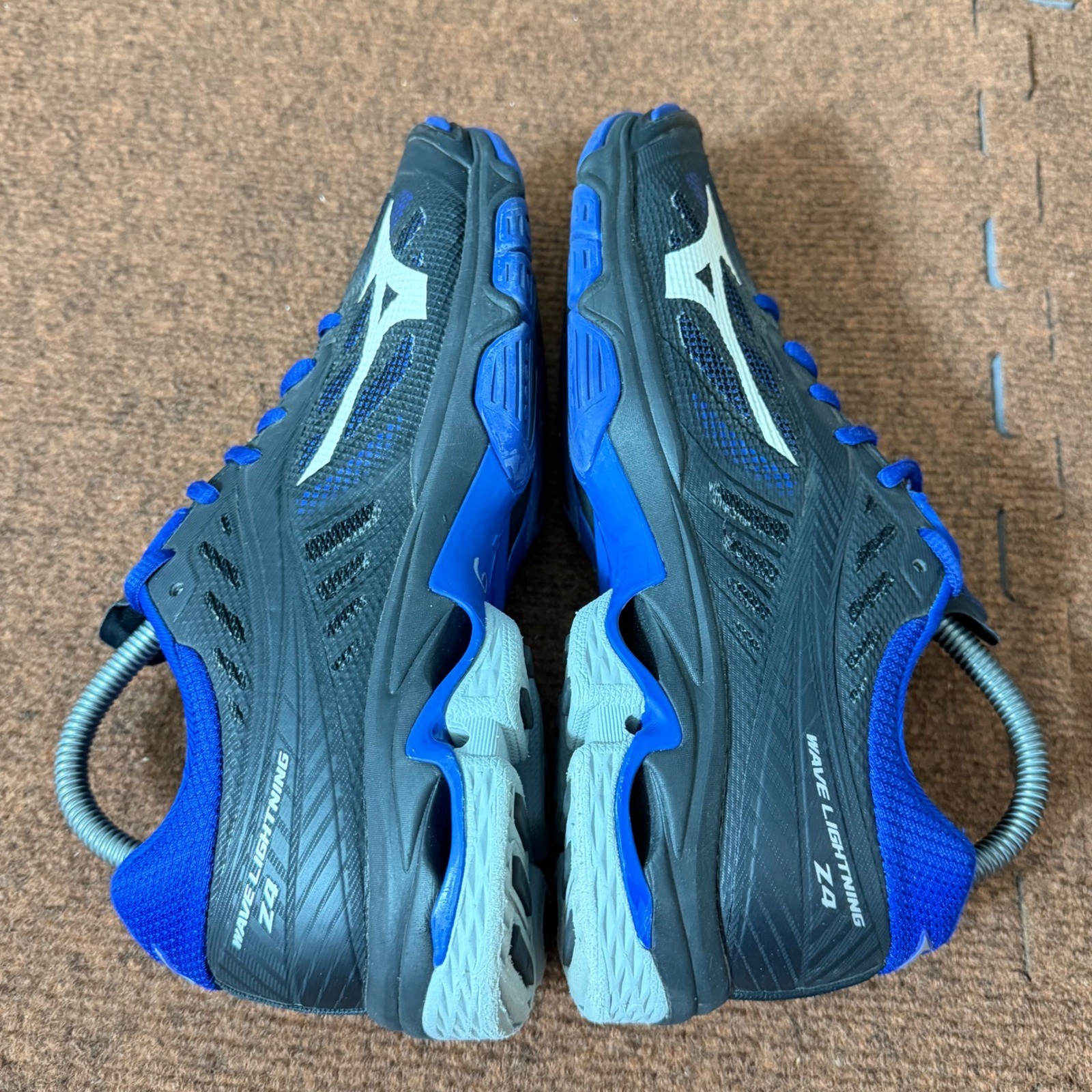 Mizuno Wave Lightning Z4 Womens Volleyball Shoes Black Blue V1GC180082 Size 9 B+