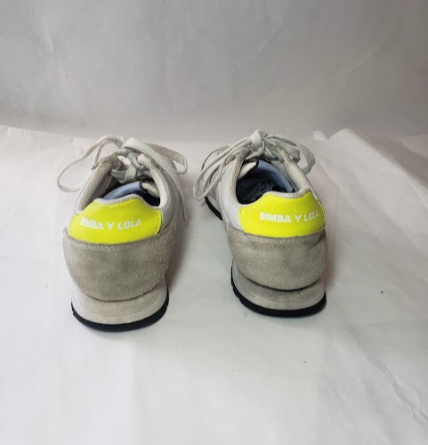 Bimba Y Lola Low Top Lace Up Sneakers EUR 37 Women’s 6.5 Suede Leather Beige Gym