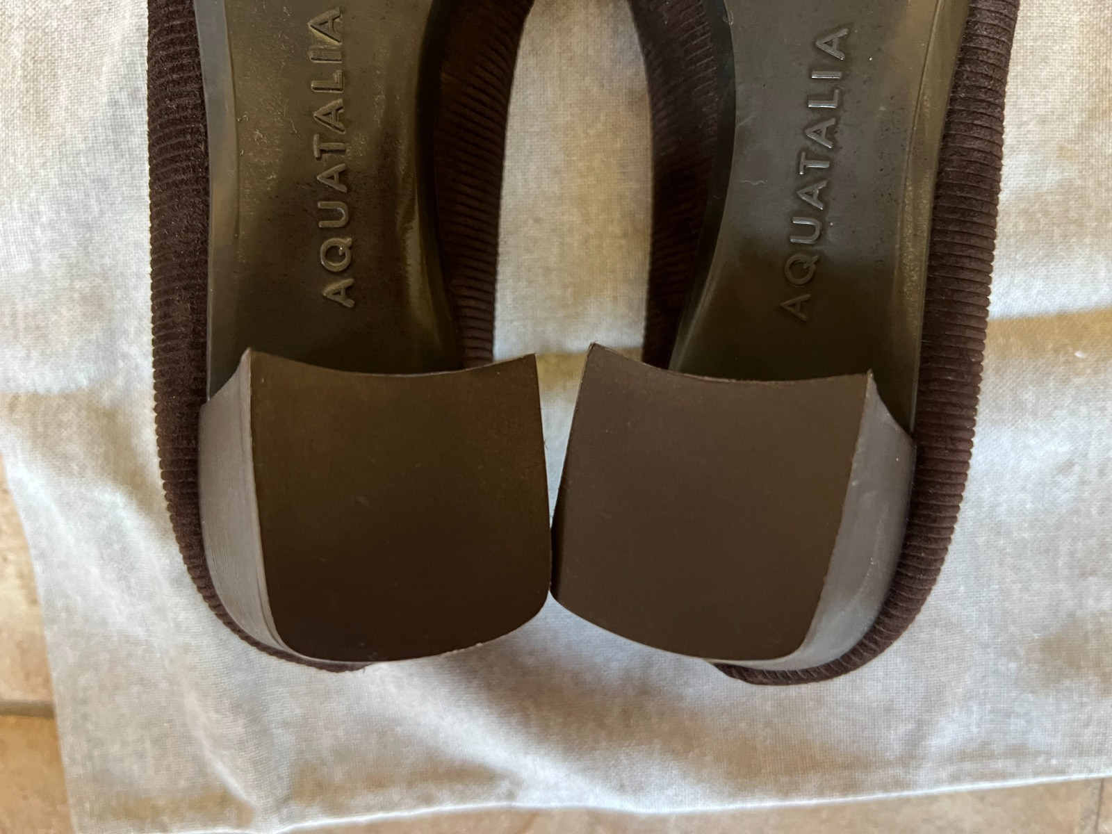 Aquatalia Pasha Expresso Brown Corduroy Suede Pumps NEW 8.5