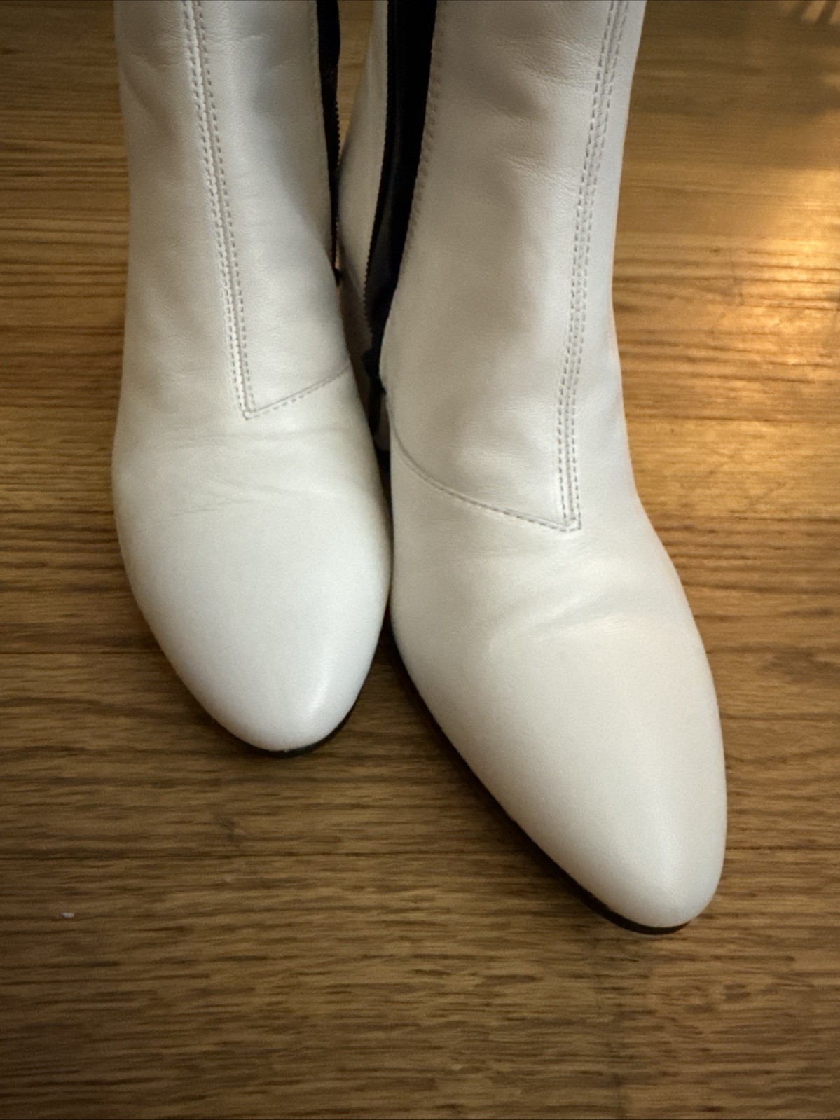 VagaBond White Olivia Zip Boots Ankle Size 36 Size 6 Leather Mod