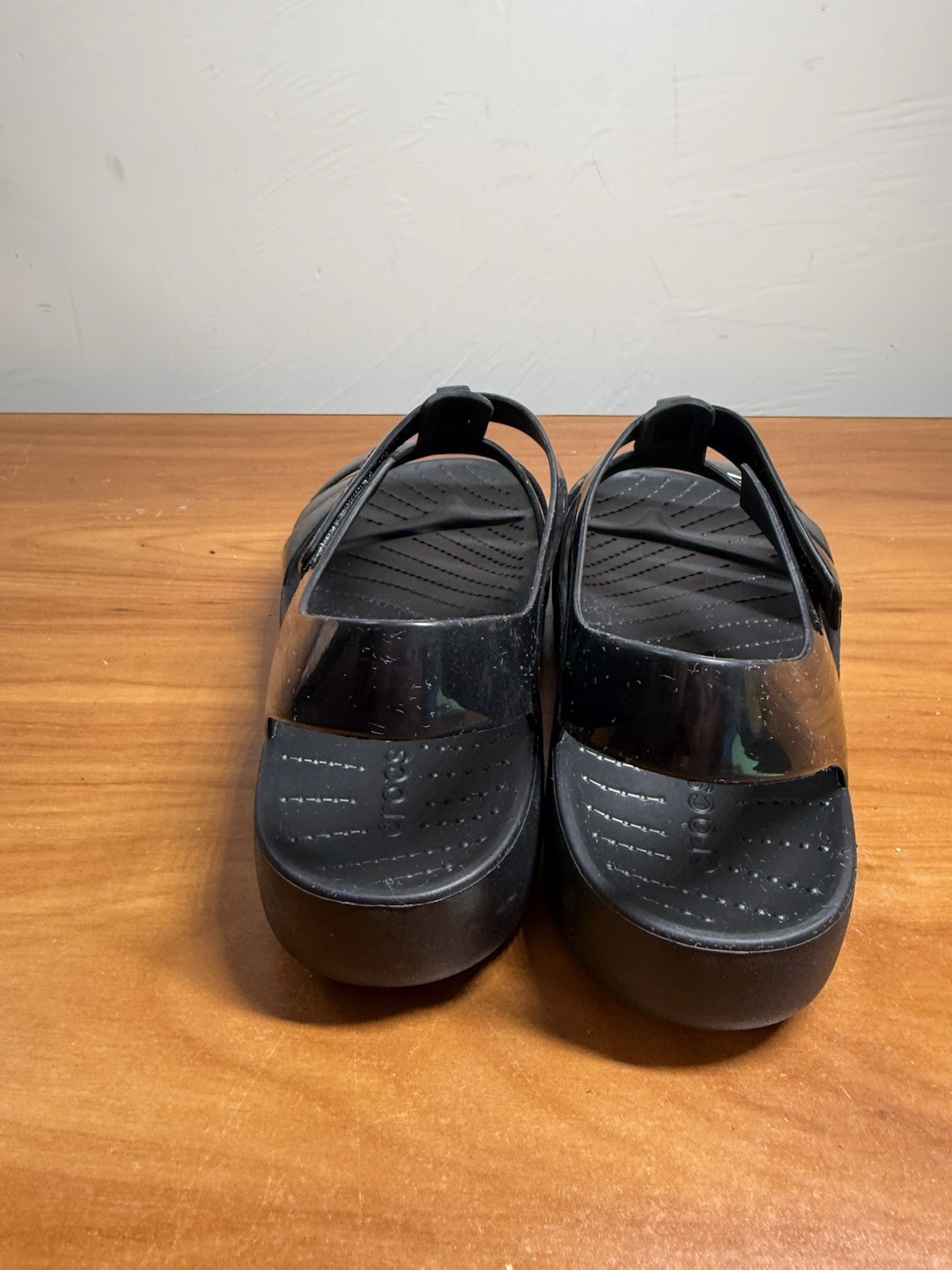 CROCS Splash Glossy Fisherman Womens J5/W7 Black Slingback Open Toe Sandals