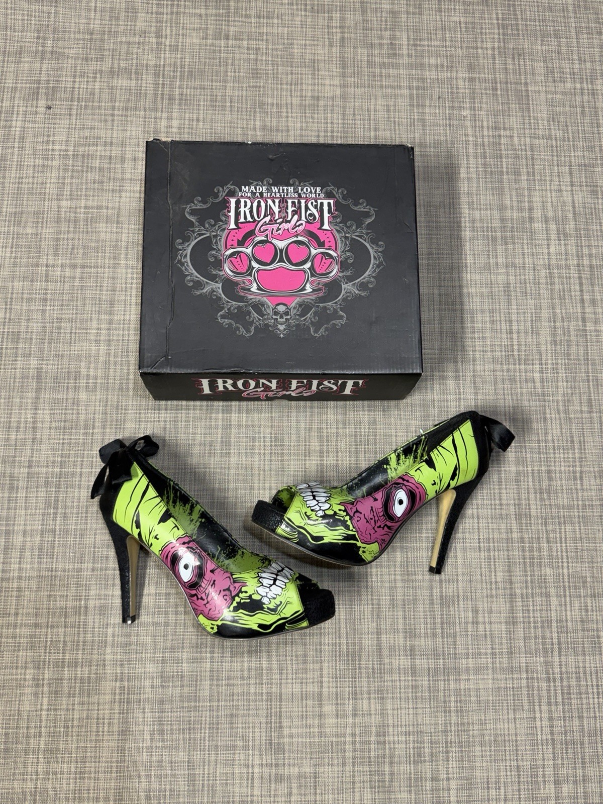 Iron Fist Damen Peep Toe Pump Zombie Green Stomper Platform Women’s US 10 Y2K