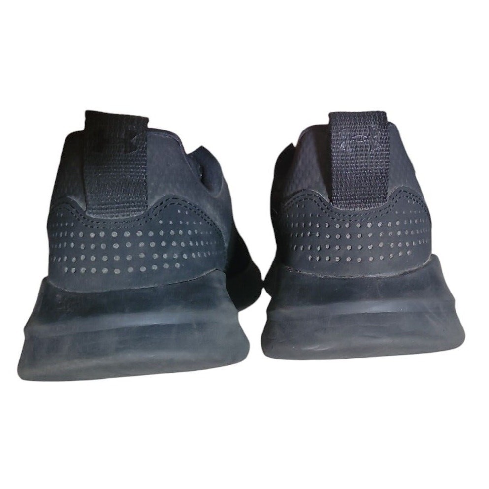 Under Armour Sneakers 6.5 Black Athleisure Campus School College Techwear Gym
