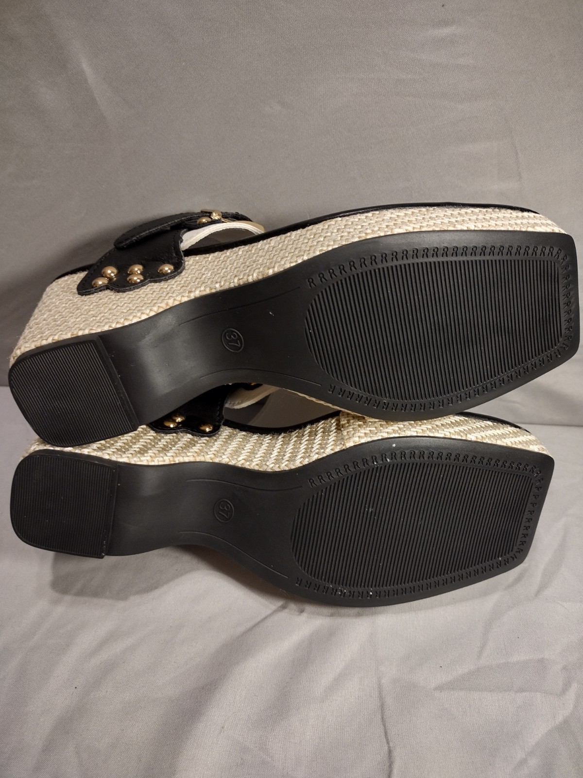 Women’s Wedge Thong Sandals Buckle Studded Adjustable Strap Black/White 6.5