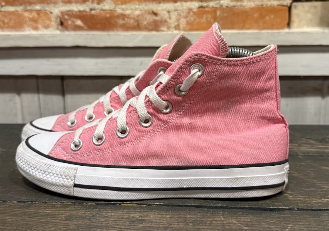 Converse All Star High Top Chuck Taylor Womens 6 Mens 4 Pink Sneakers A05590F