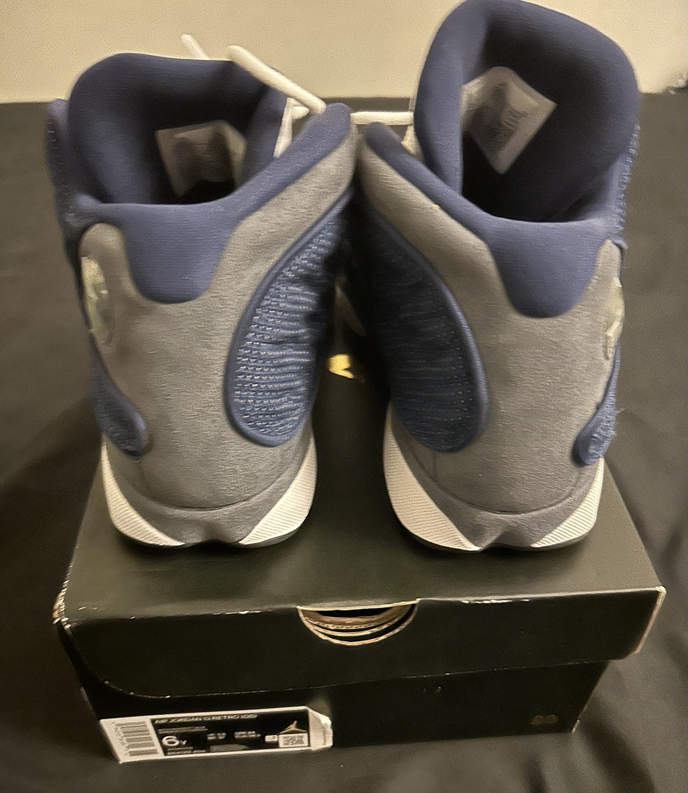 Size 6Y AIR JORDAN 13 RETRO (GS) Navy/university Blue “Flints”
