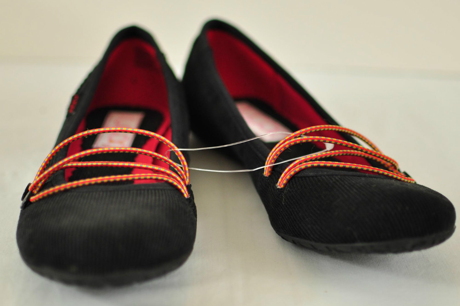 women’s Sugar black corduroy fun shoes low heel size 6M closed heel toe