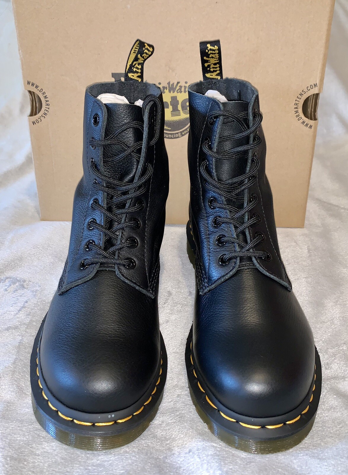 Dr. Martens Pascal 1460 Virginia Leather Boots Women Size US 10- Black -NEW