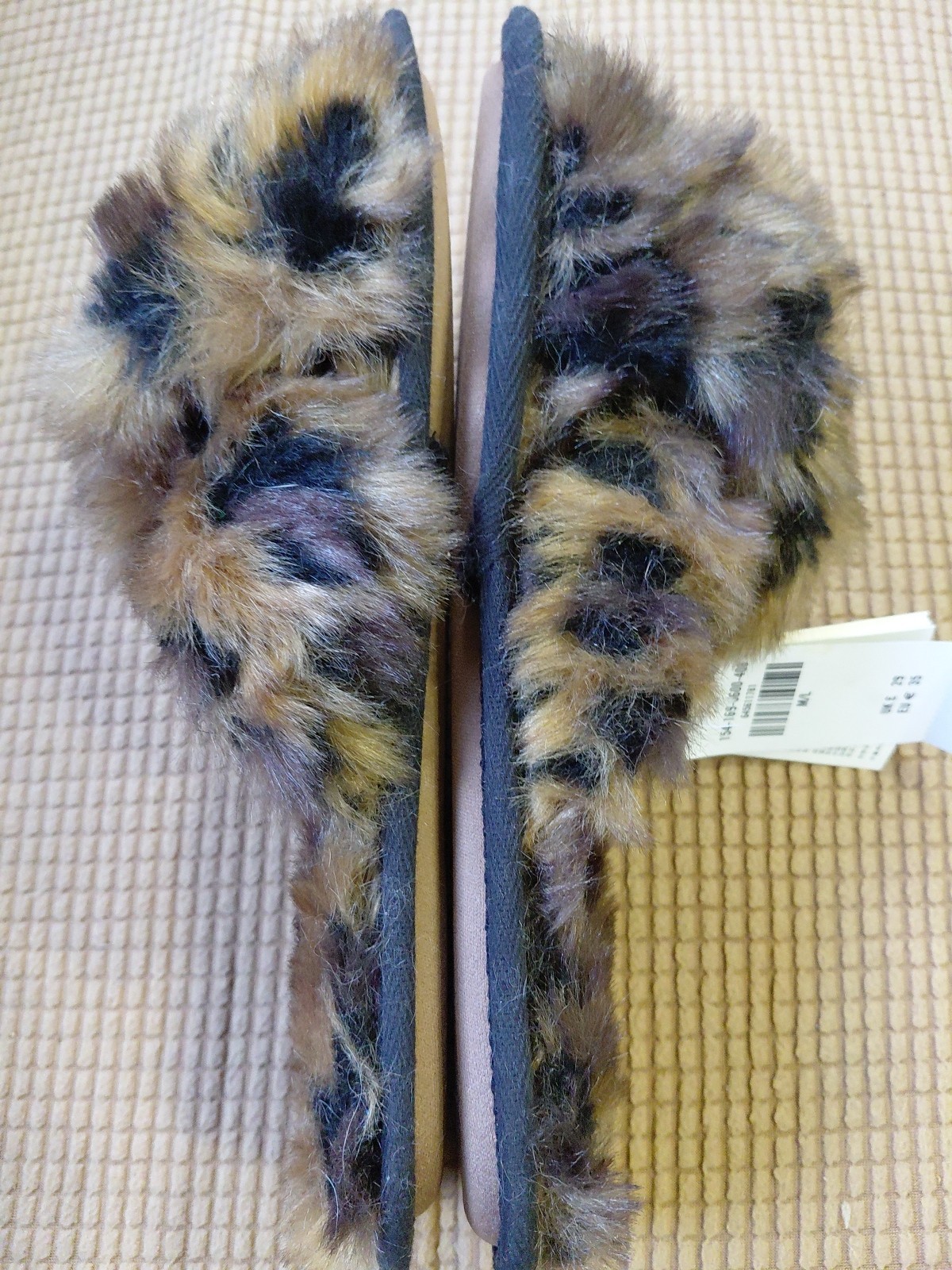 Women’s M/L New Abercrombrie& Finch Leopard Faux Fur Slippers House Shoes Vtg