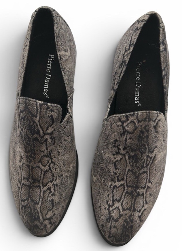 Pierre Dumas Womens Gray Snakeskin Print Venetian Loafers Pointed Toe Flats 8.5