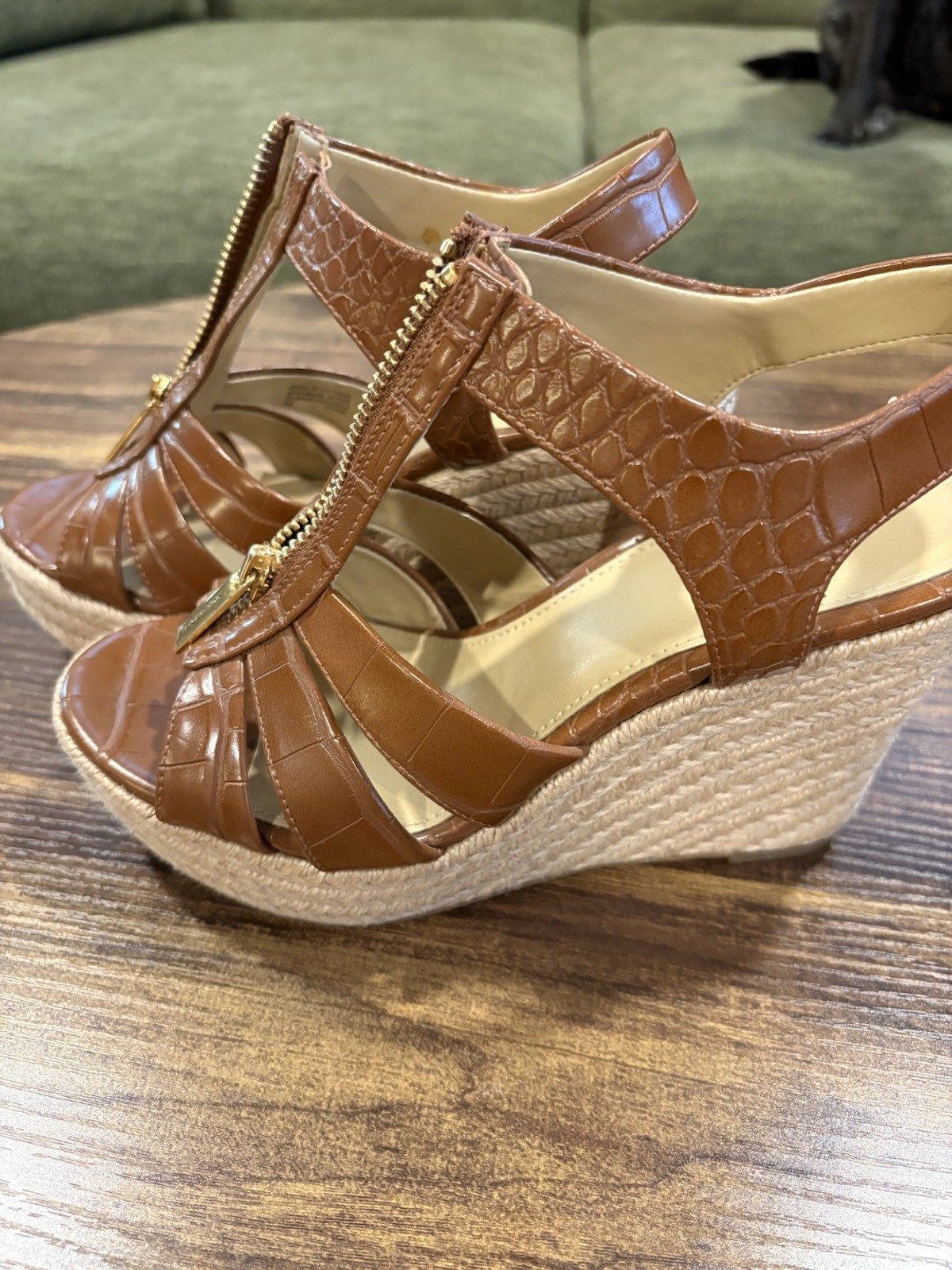 Michael Kors Women’s 6 Brown Croc Embossed Leather Wedge Sandals Zip Ankle Strap