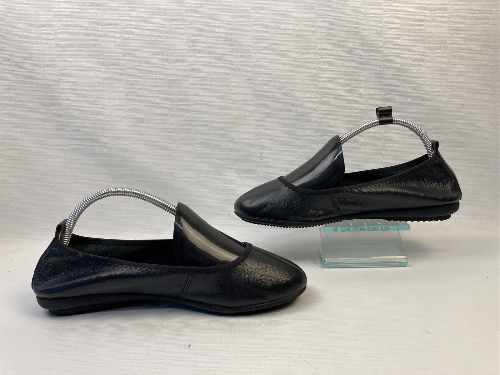 Kunsto Women’s Shoes Size 7-8 Leather Closed Toe Slide Black Flats Footbed 9.25”