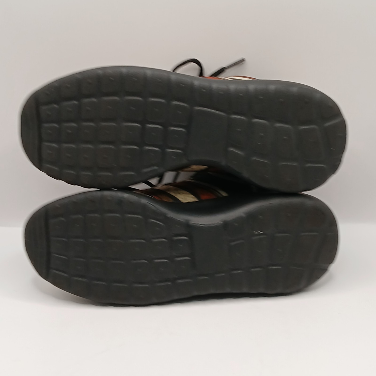 Yes, we vibe Unisex shoe women’s size 8 men’s size 6 multicolor